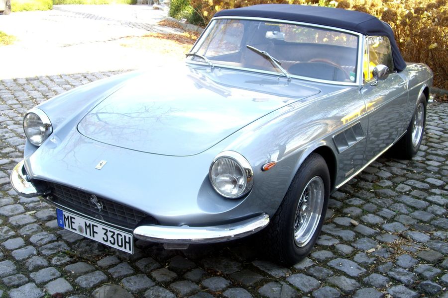 1967 Ferrari 330 GTS
